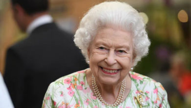 Photo of Королева Елизавета II отказалась от премии “Старушка года” |
