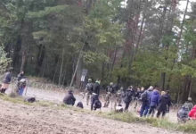 Photo of Poland attempts to expel several groups of refugees to Belarus