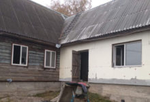 Photo of Из ревности жительница Минского района проткнула вилами односельчанку, а затем подожгла себя и дом