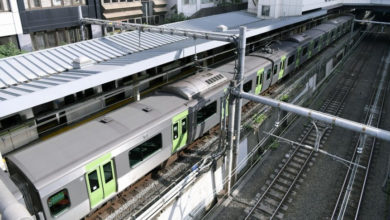 Photo of Отключение электроэнергии привело к остановке движения поездов в Токио |