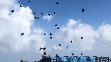 Photo of «Стаю» палаток заметили в небе над Китаем (Видео)