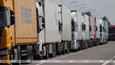 Photo of Over 2,700 semi-trucks stuck at Belarusian border on way to Europe