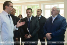 Photo of Lukashenko visits Minsk Oblast Clinical Hospital