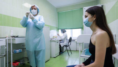 Photo of Песков: высокая смертность от COVID-19 в РФ связана с недостаточным уровнем вакцинации |