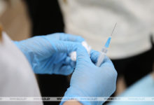 Photo of Лукашенко готов вакцинироваться от коронавируса, но белорусской вакциной