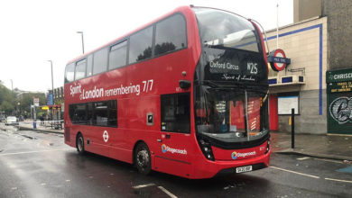 Photo of Мужчина с ножом напал на пассажиров автобуса в Лондоне |