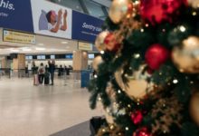 Photo of Свыше 4 тысяч рейсов отменено в мире на рождественские выходные из-за COVID-19