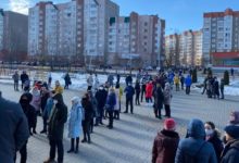 Photo of Белорусы на избирательных участках скандируют «НЕТ ВОЙНЕ». ВИДЕО