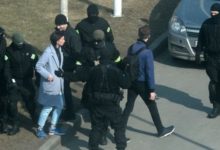 Photo of В Беларуси задержали 7 человек за фото и видео российской военной техники. Что о них известно