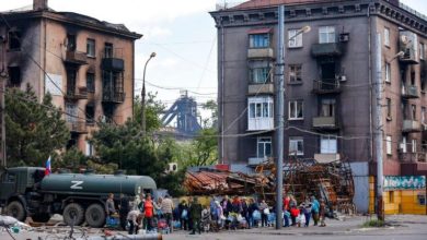 Photo of Гетто для украинцев в оккупированном Мариуполе: очереди за водой и работа за еду