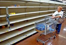 Photo of Санкции в действии: пустые полки в магазинах для россиян страшнее, чем ядерная война