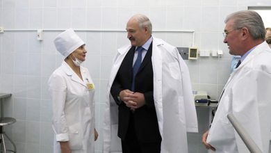 Photo of От 5 до 10 лет. Лукашенко хочет обязать выпускников-медиков отрабатывать учебу