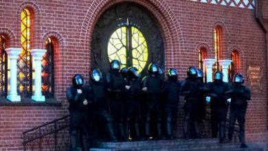 Photo of Атака на святыню. Власти Лукашенко отбирают у католиков здание Красного Костёла