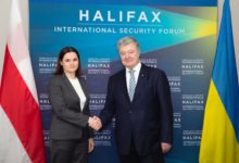 Photo of Тихановская встретилась с экс-президентом Украины в Канаде