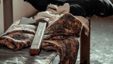 Photo of Стиральные машинки, унитазы и кровавые пятна: шокирующие кадры очередной обнаруженной пыточной в Херсоне