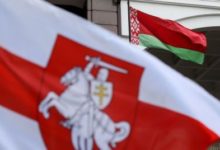 Photo of Сегодня «Погоня» и бело-красно-белый флаг стали государственными символами Беларуси. ВИДЕО