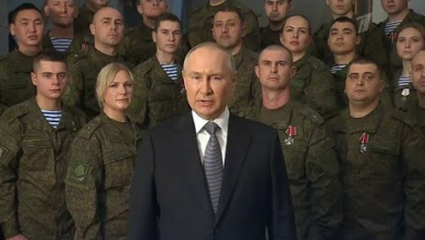 Photo of На фоне «военных»: в новогоднем поздравлении Путин оконфузился со своим «передвежным цирком»