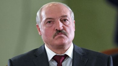 Photo of Лукашенко буквально дохромал на очередную встречу в Зимбабве. ВИДЕО