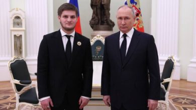Photo of На фоне слухов о болезни Кадырова его сын встретился с Путиным
