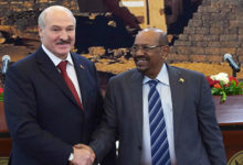 Photo of СМИ: В Судане из тюрьмы сбежал свергнутый диктатор Омар аль-Башир