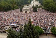 Photo of В Кишиневе на собрание в поддержку евроинтеграции пришли 80 тыс. человек