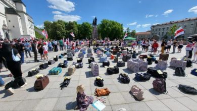 Photo of В десятках стран прошли акции солидарности с белорусскими политзаключенными