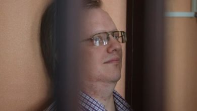 Photo of «Хотели, чтобы он выносил испражнения за «опущенными». Фигуранта «дела о госперевороте» Зенковича отправили в ШИЗО — он объявил голодовку
