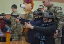 Photo of Как в Беларуси идеологически обрабатывают детей, привезенных из Украины на «оздоровление»