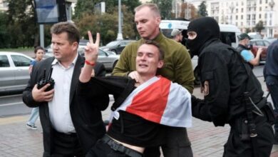 Photo of Избиения, унижения, бчб‑флаг на полу, а теперь еще и Азаренок. Что может ждать белорусов после задержания в 2023 году. ВИДЕО