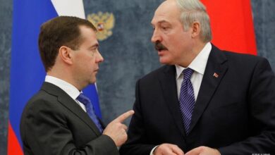 Photo of Состязание в глупости: что общего в интервью Лукашенко с постами Дмитрия Медведева