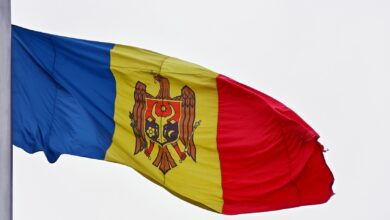 Photo of Молдова высылает 45 российских дипломатов