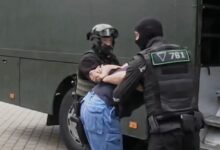 Photo of Во время облавы в Речице задержали не менее шести человек. Среди них — экс-адвокат Павел Кулаженко