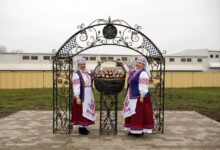 Photo of Очередное «агро-искусство»: в Бобруйском районе поставили памятник картофелю (ФОТО)
