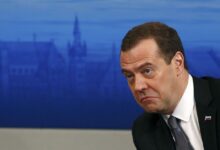 Photo of Медведев увидел риски прямого столкновения Польши с Беларусью