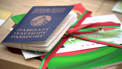 Photo of Силовики назвали фейком информацию о лишении гражданства белорусов, которые не сообщат о наличии паспортов других стран