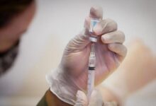 Photo of «Впечатляющие» инновации Минздрава: в Беларуси разрабатывают очередную странную вакцину