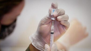 Photo of «Впечатляющие» инновации Минздрава: в Беларуси разрабатывают очередную странную вакцину