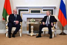 Photo of «В зале сейчас был один «президент»:  российские СМИ посмеялись над Лукашенко в Санкт-Петербурге