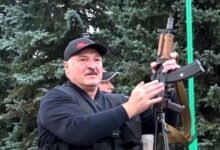 Photo of Лукашенко предложил три сценария своего собственного свержения