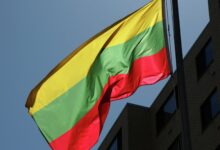 Photo of Власти Литвы хотят обязать чиновников декларировать связи с бизнесом в России и Беларуси