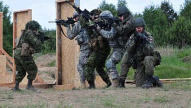 Photo of Страны НАТО готовятся обороняться от «самой мирной страны»: проводят учения, укрепляют границу с Беларусью