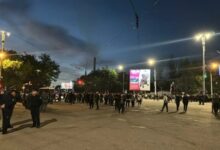 Photo of В столице Кыргызстана из-за драки с египтянами и пакистанцами вспыхнули массовые беспорядки. ВИДЕО