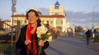 Photo of С января нет связи с 67-летней политзаключенной активисткой Еленой Гнаук. Ей должны были сделать операцию