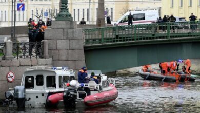 Photo of В Санкт-Петербурге в реку упал автобус с пассажирами, есть погибшие. ВИДЕО