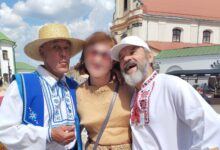 Photo of «То, что я русская, было видно сразу». Туристка из Москвы пожаловалась, что ее выгнали из костела в Беларуси
