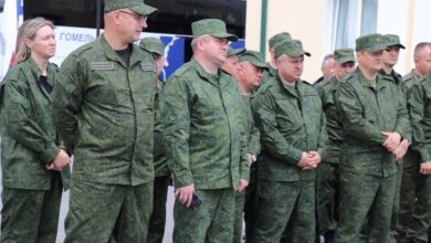 Photo of Руководителей исполкомов Гомеля вырядили в российскую форму