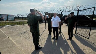 Photo of Лукашенко заявил о ликвидации напряженности у границы с Украиной, поручил отвести войска и сказал, что Москве и Киеву «надо договариваться»